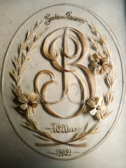 Ancien cadre reliquaire Napoléon III médaillon de deuil travail de cheveux XIXe - Collection