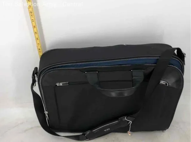 Tumi Unisex Black Arrive Barkley Tri-Fold Multi Compartment Carry-On Garment Bag