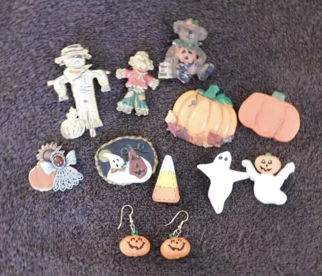 Lot of 10 Vintage Halloween Brooches Pins Pumpkins Earrings Scarecrows Ghosts
