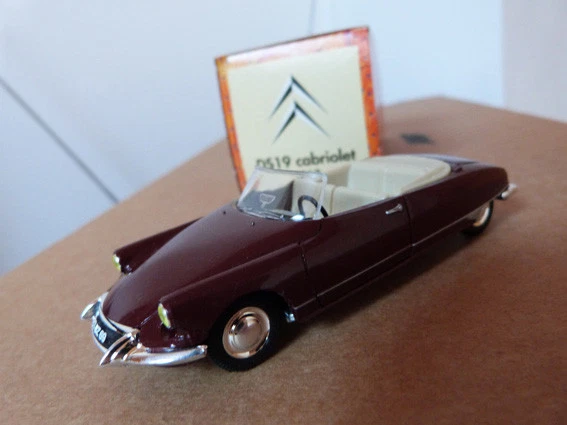 Citroën miniature 1/43 - DS19 Cabriolet 1963 - Norev "Voitures françaises"