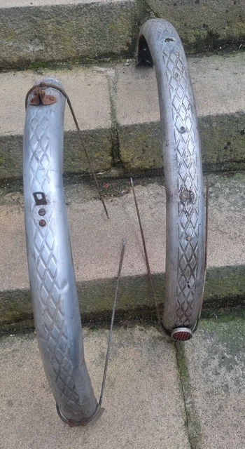 W176 VorMopf Umbau auf MOPF LED Rückleuchten : Mercedes Nachrüstungen