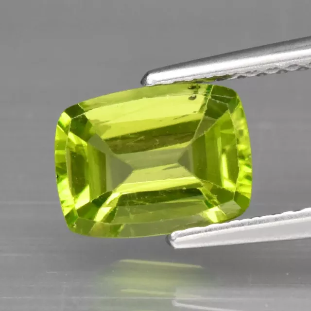 PERIDOT 1.49 ct Green Cushion 8.0x6.0x3.7 mm Natural VS Clarity from Pakistan