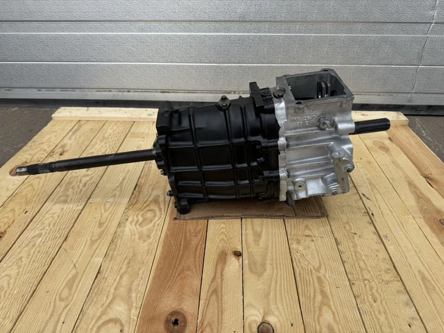 LAND ROVER DEFENDER Td5 R380 5 Speed Manual Gearbox (Reconditioned) £ ...