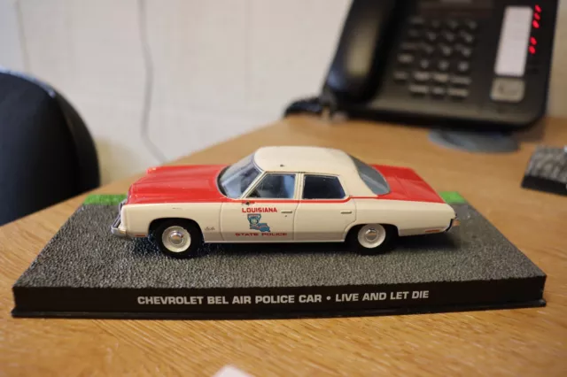 CHEVROLET BEL AIR POLICE CAR 007 James Bond Car Collection LIVE AND LET DIE