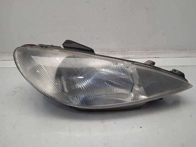 Feu De Croisement Droit Xenon Pour Renault Scénic II 1.9 DCi (2006-2009) - Pièce D'Occasion