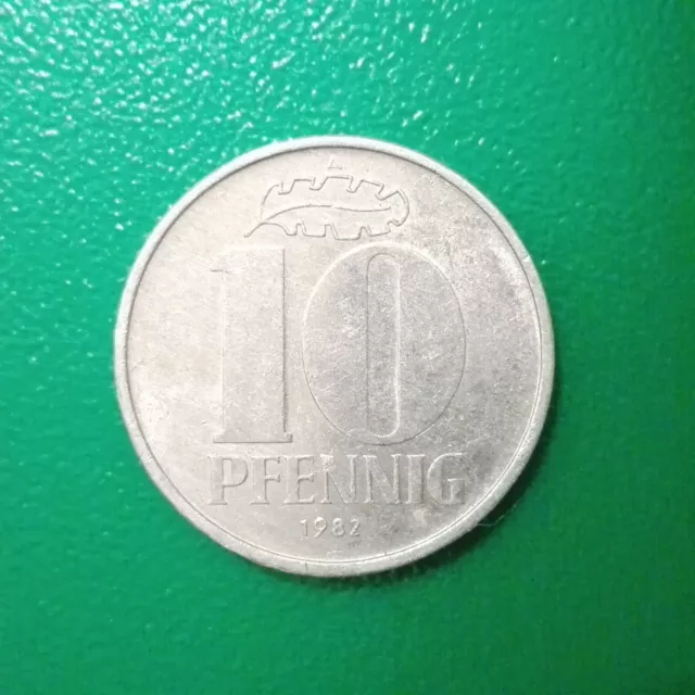 10 Pfennig Münze aus der DDR von 1982 (sehr schön)