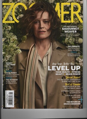 SIGOURNEY WEAVER ZOOMER Magazine December 2022 January 2023 $9.75