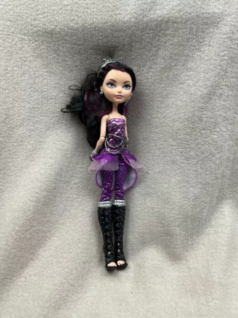 Ever After High CLD84 Enchanted Picnic Raven Queen Doll