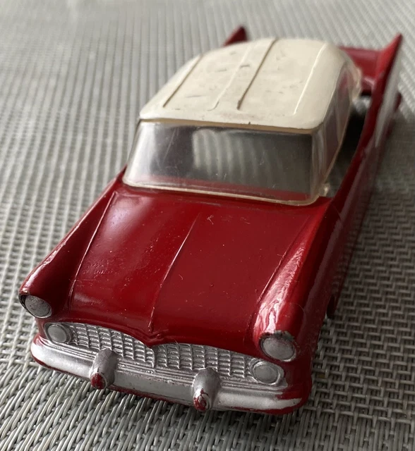 700W Vintage Solido Junior France Carcasse Origine de Simca Chambord Rouge 1:40