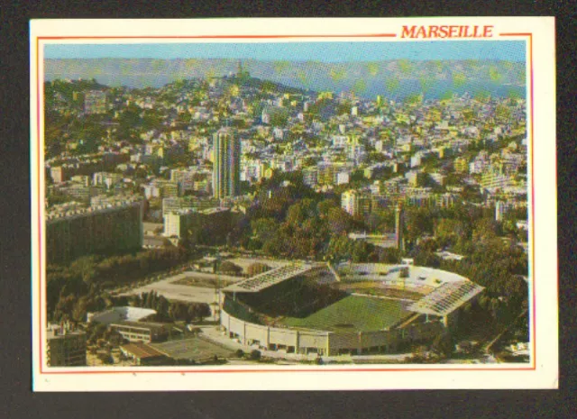 MARSEILLE (13) STADE de FOOTBALL en vue aérienne en 1990