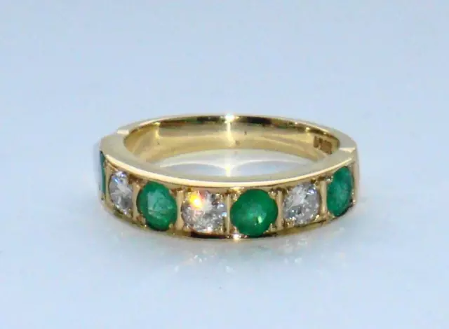 SUPERB LARGE HEAVY ANTIQUE VINTAGE 75pt 3/4ct DIAMOND & EMERALD 18ct GOLD RING