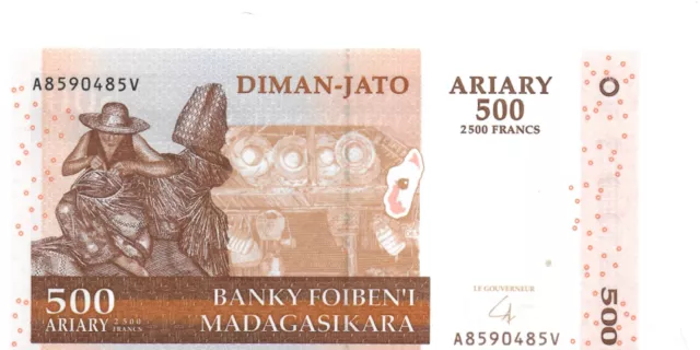 Un billet de 500 Ariary de Madagascar neuf unc