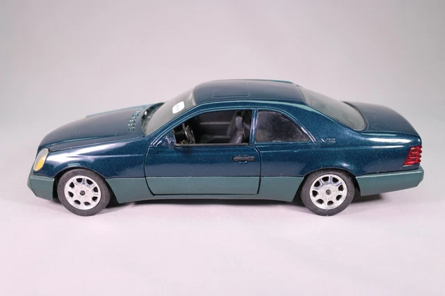 LE1115 GUILOY voiture 1/18 1:18 Mercedes Benz C111 vert LE1115 GUILOY voiture 1/18 1:18 Mercedes Benz C111 vert