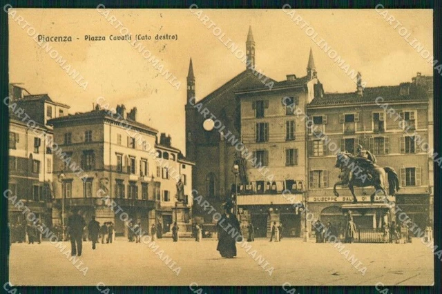 Piacenza Città Piazza Cavalli Lato Destro cartolina RB9901