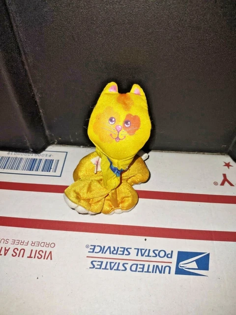 Fisher Price Smooshees Vintage 1988 Itty Bitty Kitty Cat Plush.