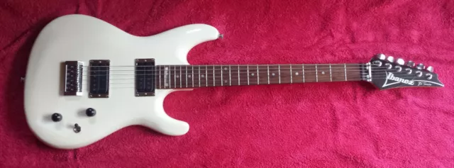 E-Gitarre Ibanez Joe Satriani JS 600 weiß