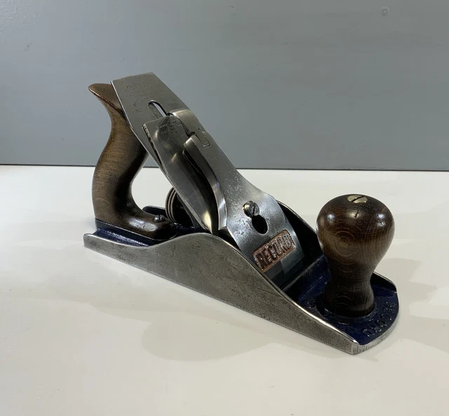 VINTAGE RECORD  No 4 1/2 PLANE WITH BEECH HANDLES MADE IN ENGLAND