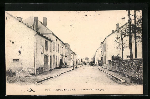 CPA Montsauche, Route de Corbigny 1905