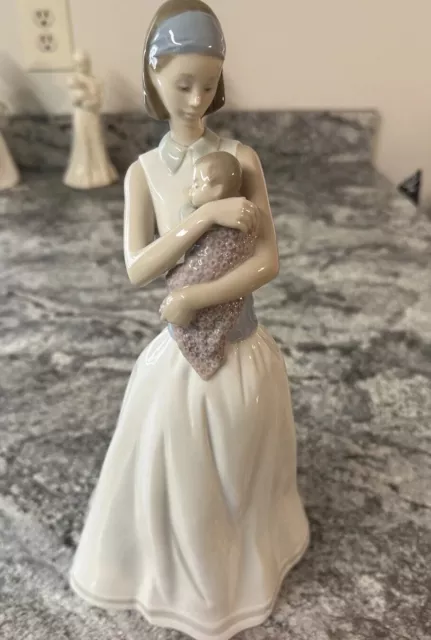 New Lladro Nao The Light of My Life 1413 Mother Holding Baby Daugher Son 15"Tall