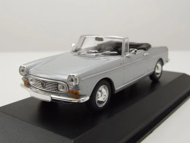 Peugeot 404 Cabriolet 1962 Argent Maquette de Voiture 1:43 Maxichamps