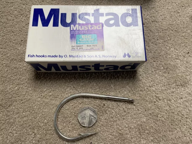 VTG BOX 100 x Mustad Best Kirby Fishing Hooks Qual 3164 Size 8
