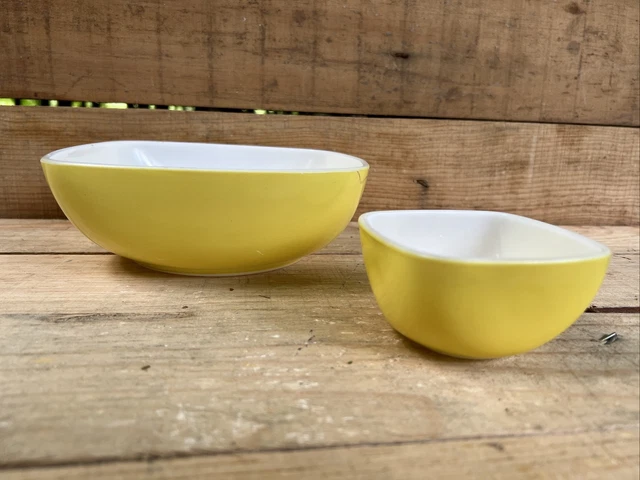 Pyrex 515B-015 A-11, 407 Yellow Square Round, Chip Dip Set MADE IN USA Pyrex 515B-015 A-11, 407 Yellow Square Round, Chip Dip Set MADE IN USA
