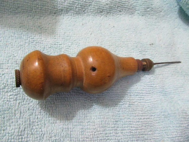 Lot D'outils Anciens De Cordonnier, Bourrelier, Sellier - 5 Pièces En Métal Et Bois, Occasion