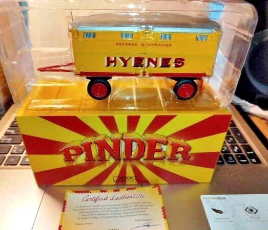 Peugeot 504 Cirque Pinder (Odéon) 1/43e