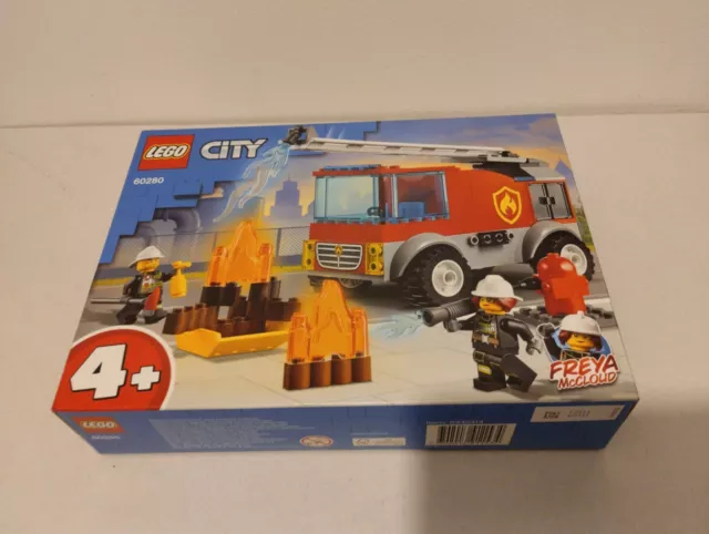 LEGO City Le camion de pompiers avec échelle 60280, Ensemble de  construction (88 pièces) 