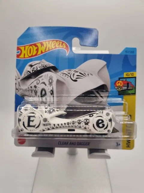 Hot Wheels Cloak and Dagger HW Art Cars Short Card