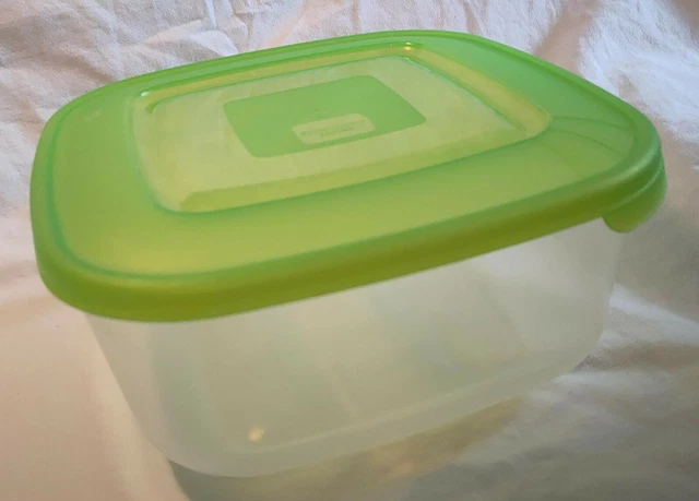 Vorratsdose mit grünem Deckel aus Italien 