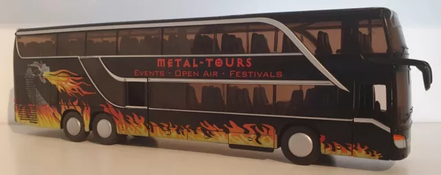 Siku Super Serie 3732, Setra Doppelstoch Reisebus "Metal" Vitrinenmodell