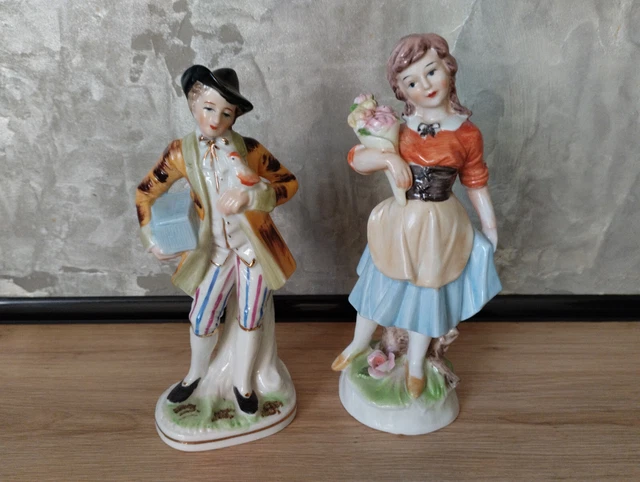 couple de figurines en porcelaine