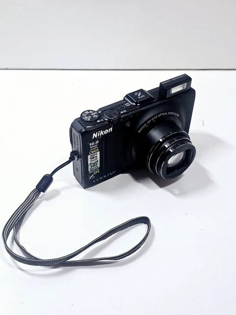 Appareil Photo Numérique étanche Nikon Coolpix S31 10MP - Vintage 2013 - Occasion Fonctionnel Avec Accessoires