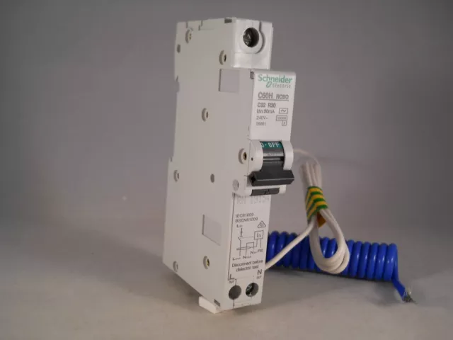 Schneider RCBO 32 Amp 30mA Type C 32A C60H Multi 9 C60HC32R30 Merlin Gerin 26861