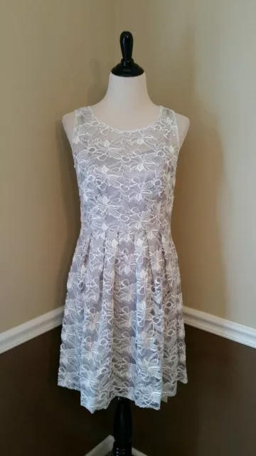 NWT Silver & Ivory Lace w Sequins Cocktail Dress 6 Modcloth Decadance $139