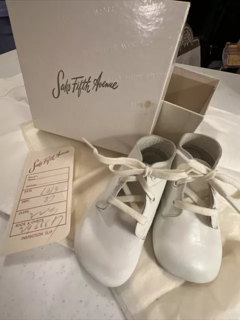 Saks Fifth Avenue Vintage 1940s Mrs. Days Ideal Baby Shoes Original Shoe Laces