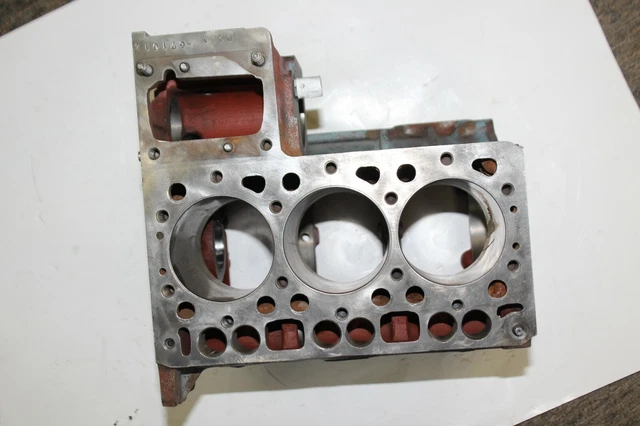 Universal Marine Westerbeke Diesel Engine M-25XP Crankcase Block 302182
