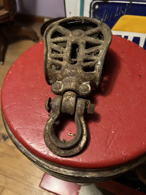 Old cast iron Myers & Bro Ashland Ohio Hay Trolley Carrier Barn Drop Pulley USA 2
