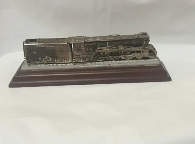 Legends Of Steam Model Railway Cast Metal 4472 LNER Desk Top Model