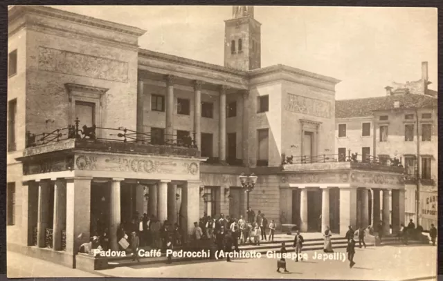 Padova - Caffè Pedrocchi antica cartolina FP animata non viaggiata