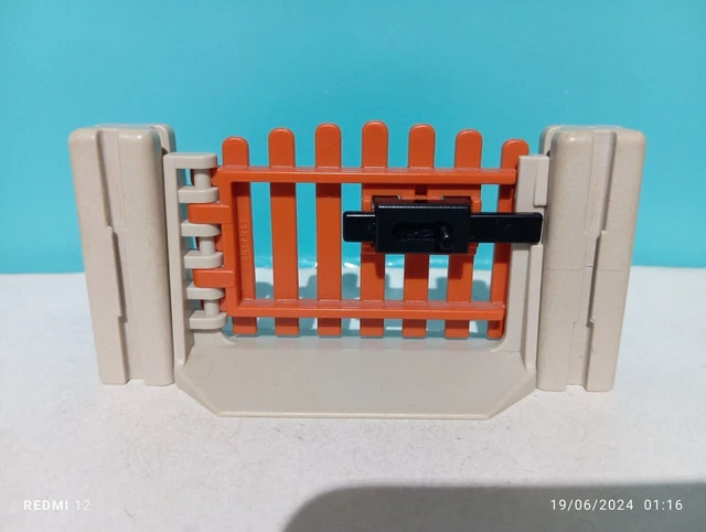 Playmobil Mur Entrée avec 1 Porte étage Ferme 3072