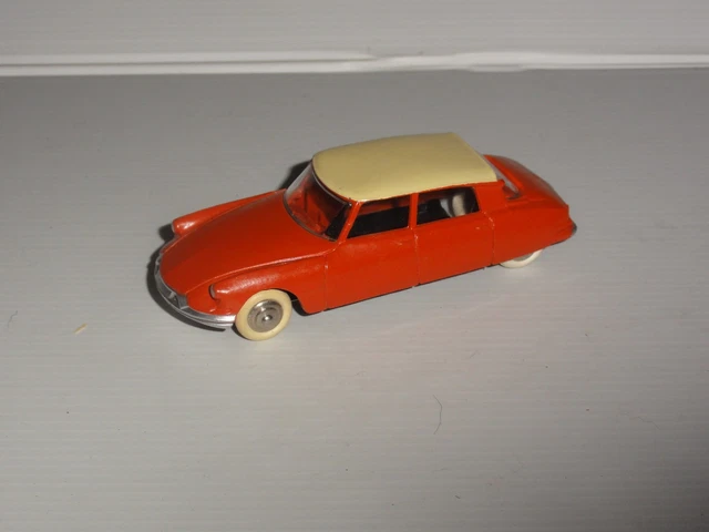 Dinky Toys Drapeaux Pour Citroën DS Présidentielle - Lot De 2 - Échelle 1/43 - France Vintage