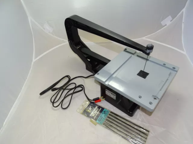 Minicraft MB490 Scroll saw with a pack of spare blades - needs 18v DC supply