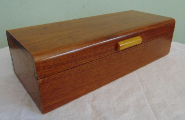 Wooden poker chip chest with Bakelite handle 10X3X4.5 inch MCM