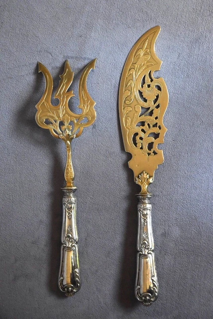 Pendentif Porte-Photo Ancien En Métal Argenté - Découpé Ajouré Avec Motif De Fruits - Bon État