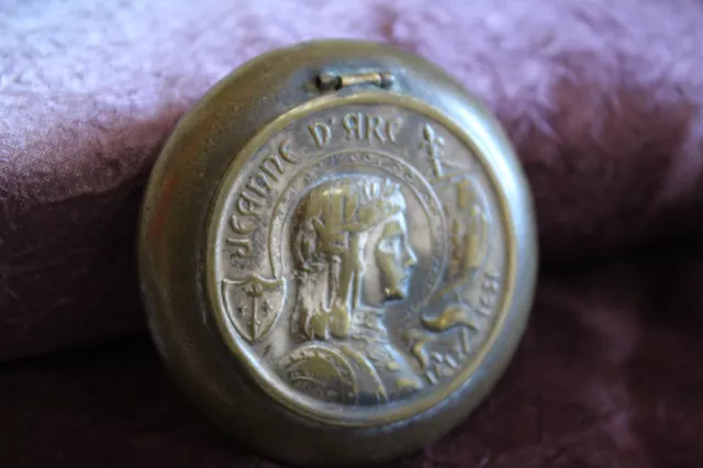ANTIQUE FRENCH COPPER Joan Of Arc Fleur De Lys Pill Box, Compact Rouge ...