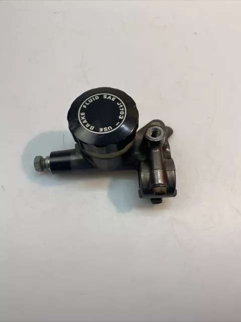 Honda CB 550 F K Four Brake Pump Front Bremspumpe vorne G2448