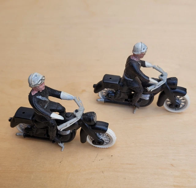 MINIALUXE 1/32 MOTARDS ET MOTOS le lot
