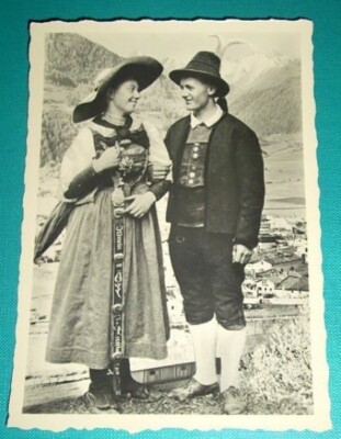 Alto Adige Cartolina Costumi Costume di Castelrotto 1942 ca.. 